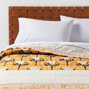 Opalhouse Yellow Desert Rose Quilt and Shams